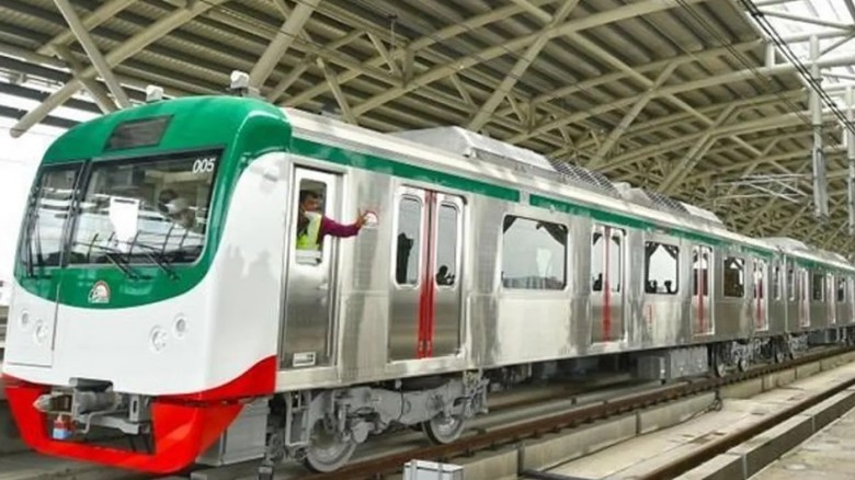 ভোটের দিন চলবে বাড়তি মেট্রোরেল
