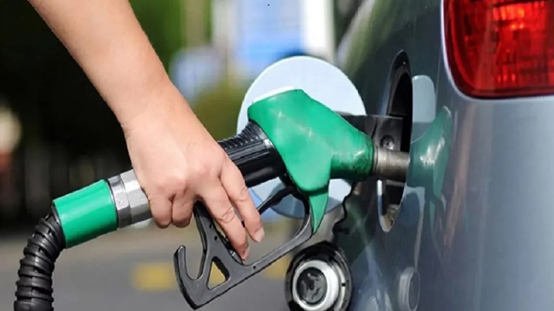 পেট্রোল পাম্পে জ্বালানি তেলের সরবরাহ বাড়াল