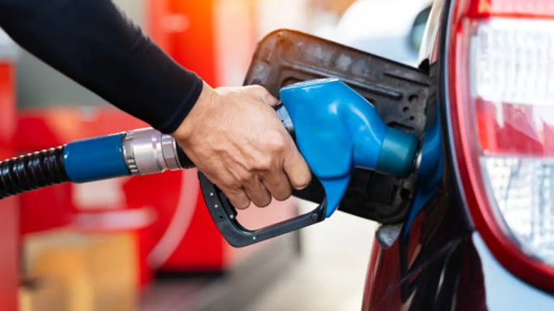 জ্বালানি সংকট ঠেকাতে যেসব পদক্ষেপ নিচ্ছে বিভিন্ন দেশ