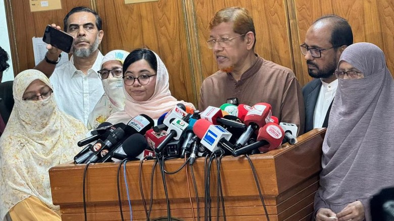 ‘সংসদে এক পরিবারের দুজন সদস্য নয়’