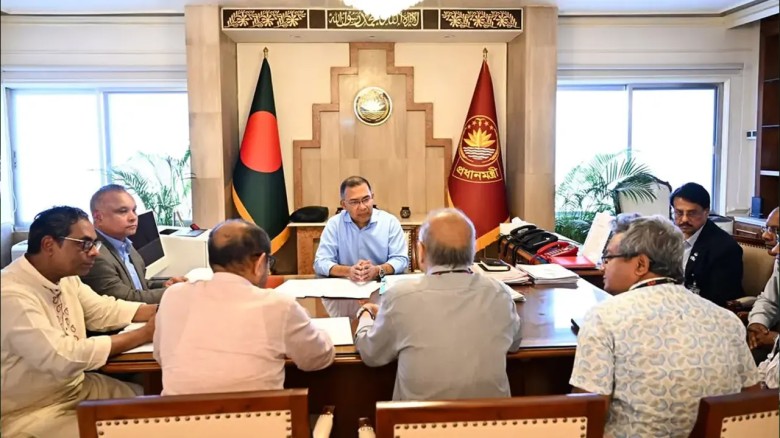 দেশীয় প্রযুক্তিতে অ্যাম্বুলেন্স তৈরির বিষয়ে বৈঠক করেছেন প্রধানমন্ত্রী