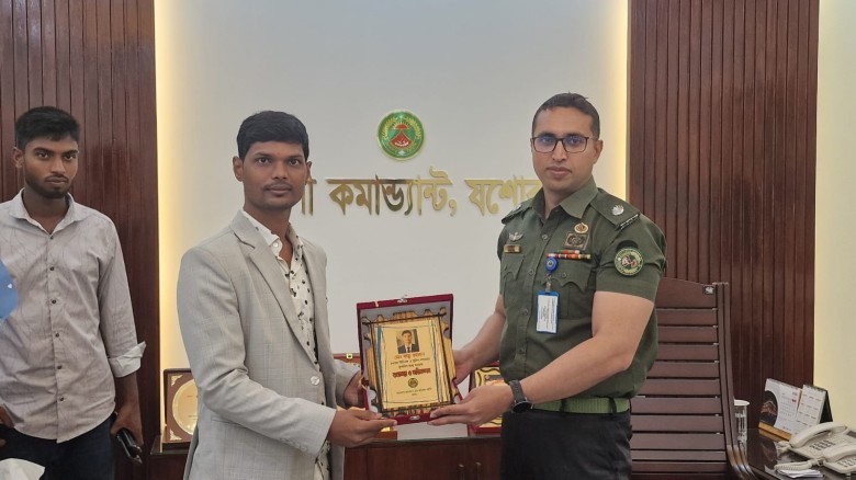 স্বপ্ন থেকে শিখরে: পুলিশ ক্যাডারে প্রথম হওয়া আনসার সদস্যের স