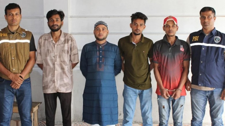 ময়মনসিংহে মায়ের শ্লীলতাহানির ক্ষোভে তার চার ছেলে রুবেলকে হত্