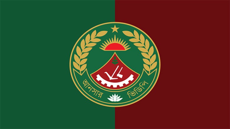বিমানবন্দরে-নিষিদ্ধ-এলাকায়-অবস্থান-ও-দায়িত্বে-বাধা-দেওয়ায়-আন